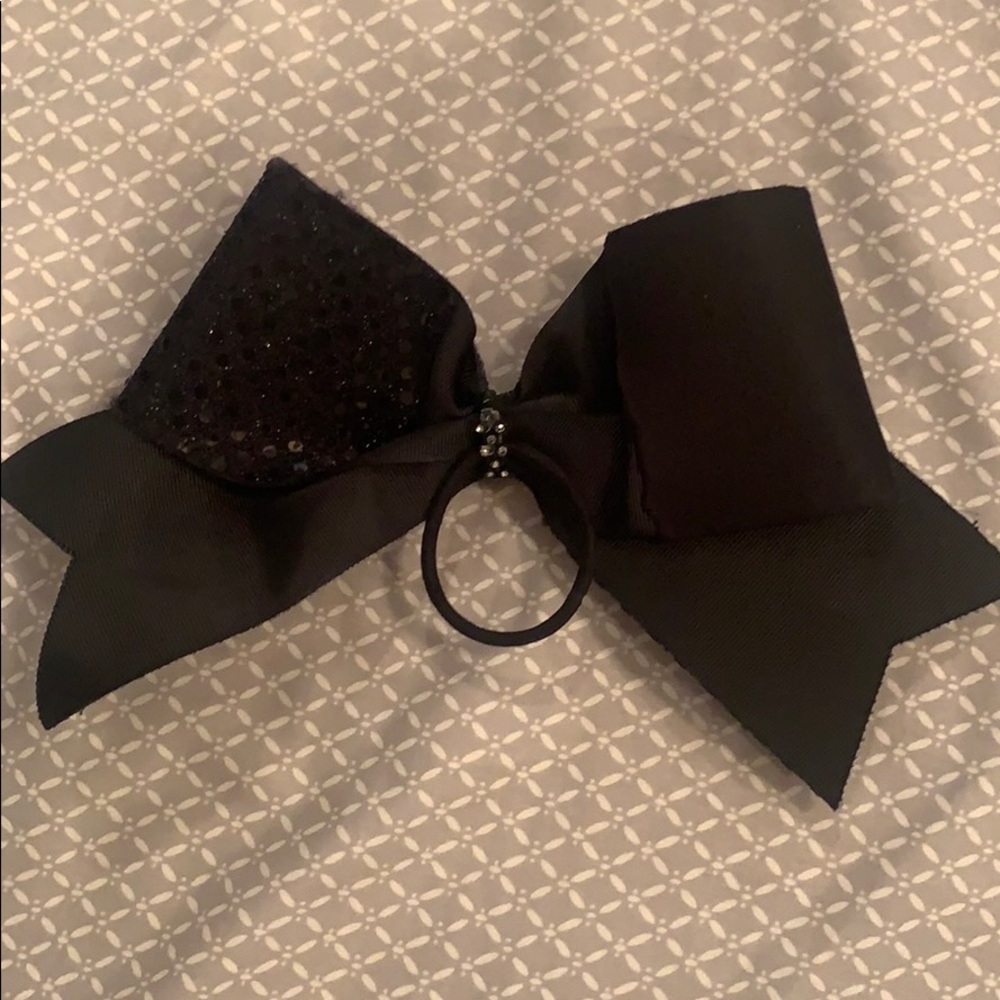 Cheer Bow - Picture 2 of 2